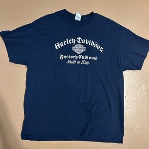 Navy blue Harley Davidson graphic T-shirt with the front and the back hit